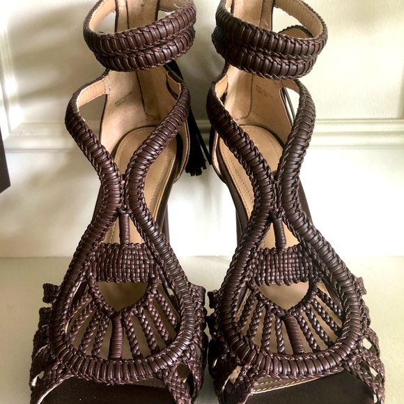 BCBGMAXAZRIA Genuine Leather Heels, NEW - Picture 2 of 7